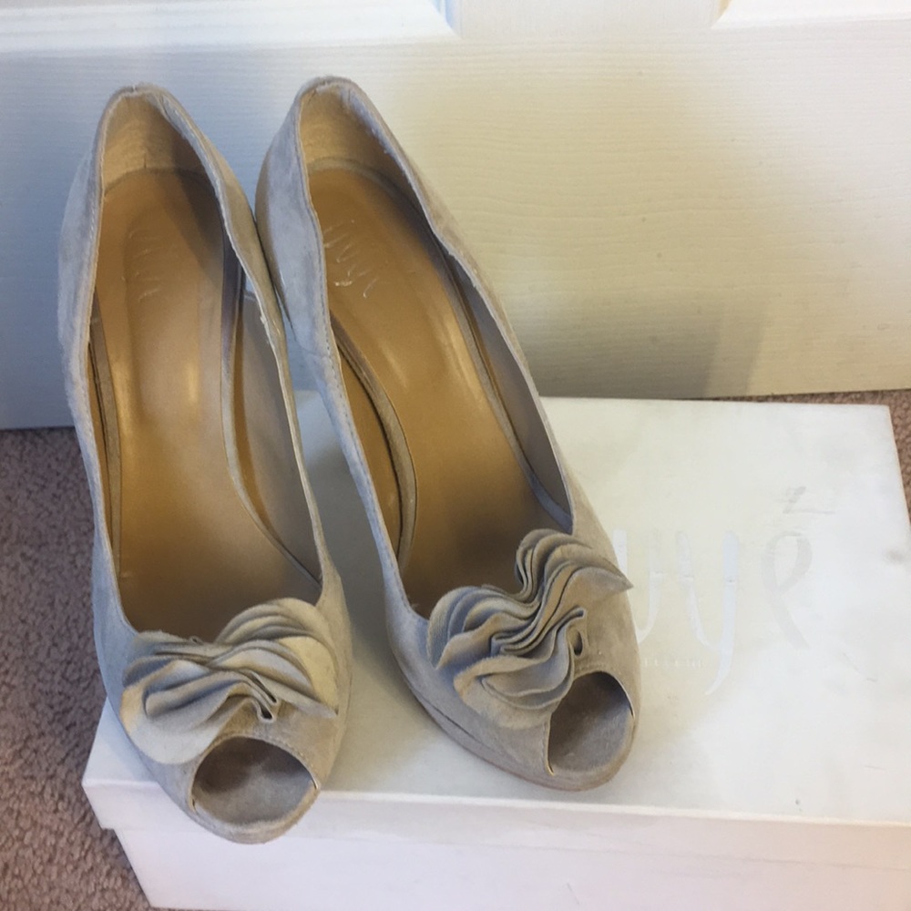 Ovye high heel suede pumps with flower detail